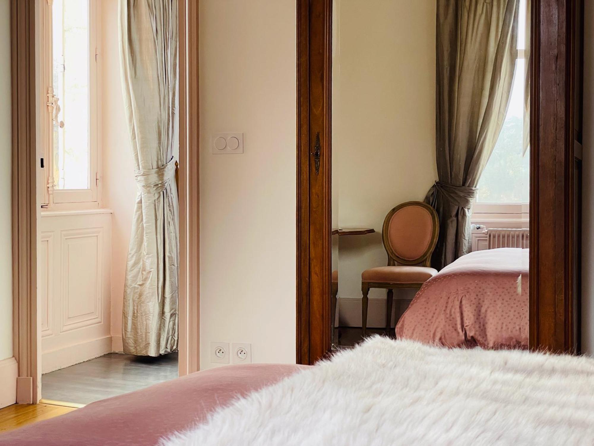 Le Clos Des Fayettes Theize Екстериор снимка